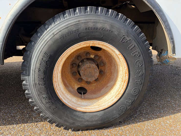 2008-international-durastar-4300-image-19