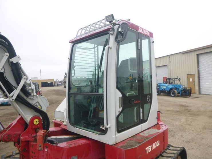 2012-takeuchi-tb180fr-image-6