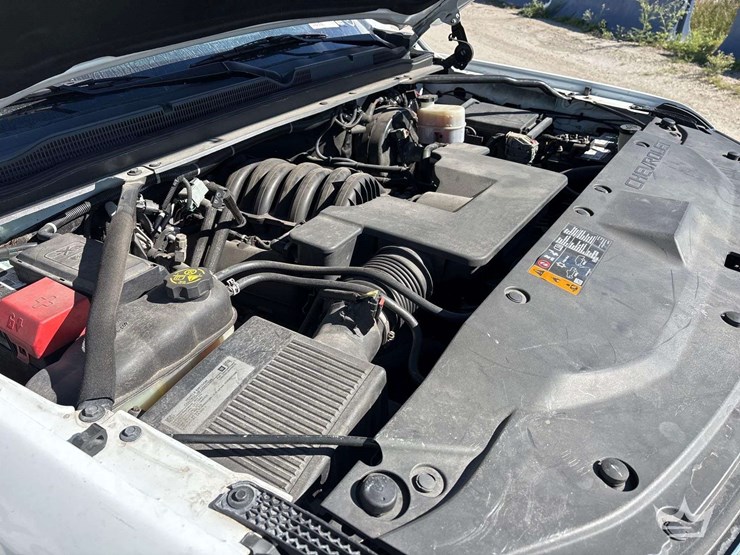 2019-chevrolet-tahoe-image-21