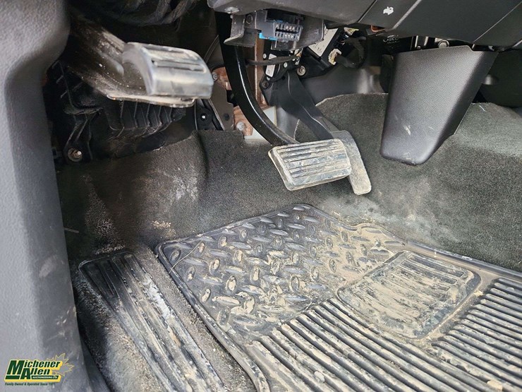 2014-gmc-sierra-1500-image-26