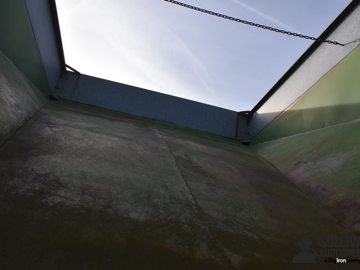 grasshopper-gooseneck-t/a-gravity-wagon-image-16