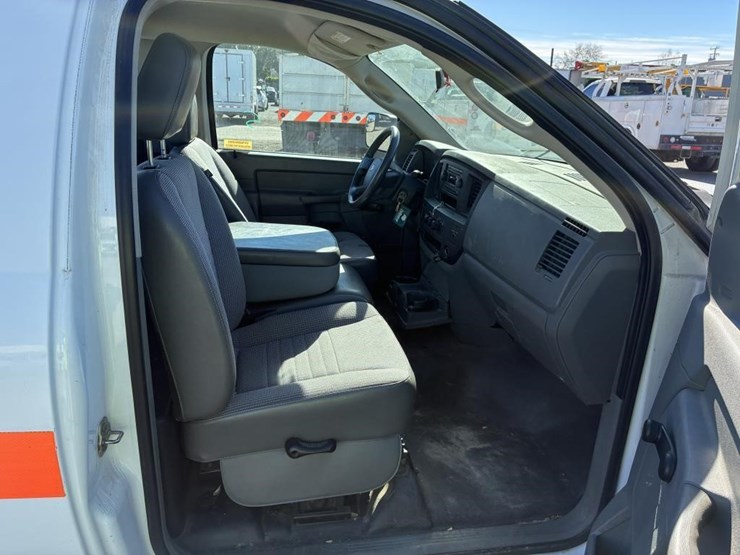 2007-dodge-ram-pickup-truck-image-9