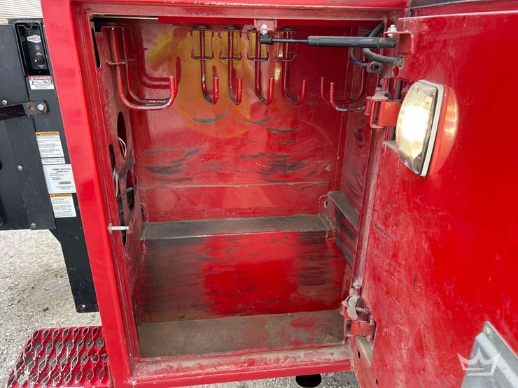 2017-dodge-3500-image-30