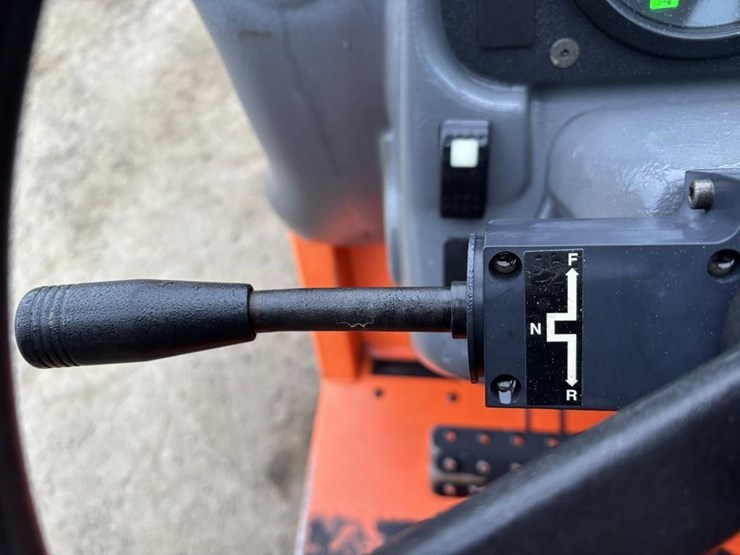 2015-jlg-g5-18a-image-23