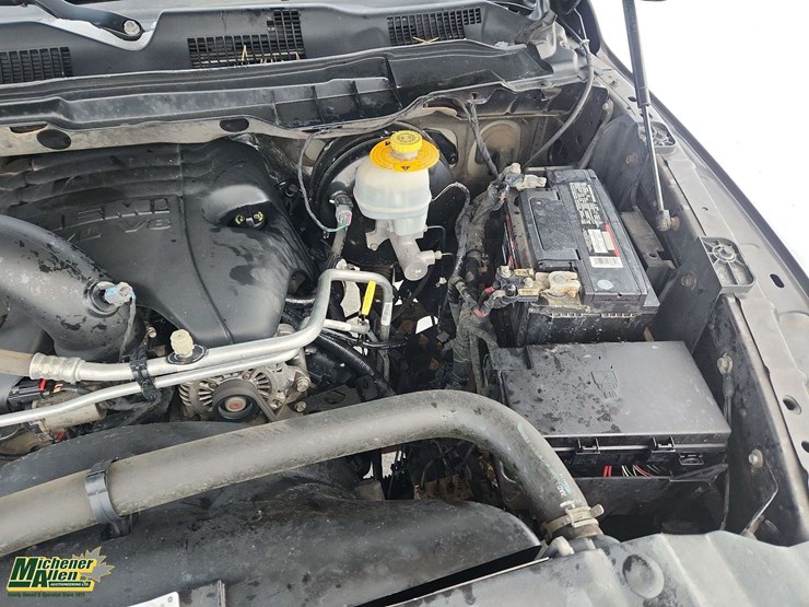 2014-dodge-1500-image-32