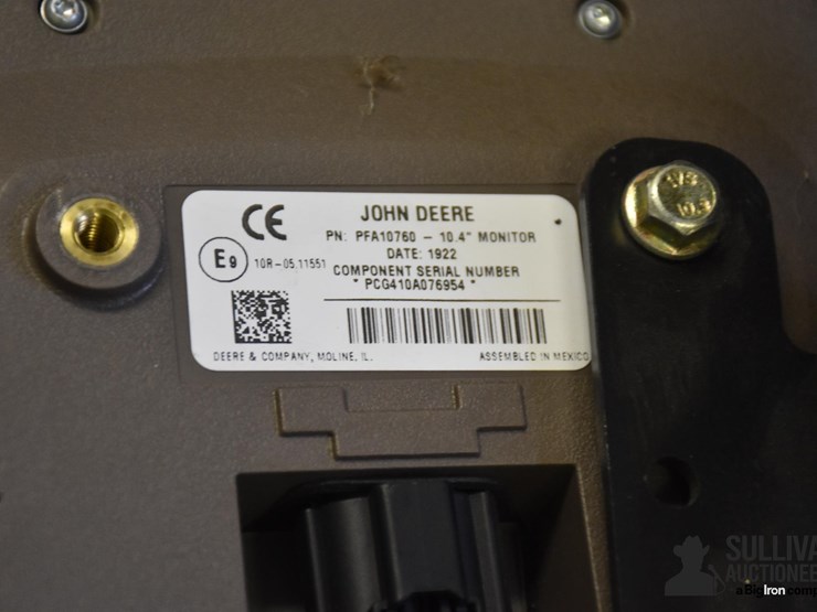 john-deere-extended-display-image-3