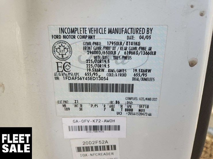 2005-ford-f550-image-48