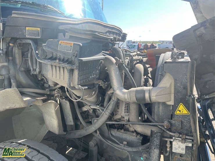 2017-international-workstar-7400-image-17