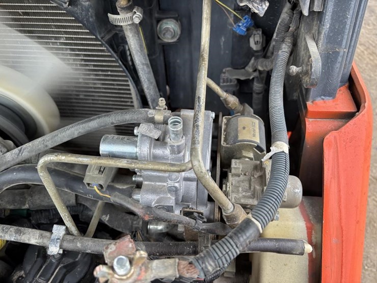 2008-toyota-8fgcu20-image-29