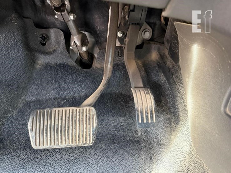 2019-ford-transit-connect-image-16