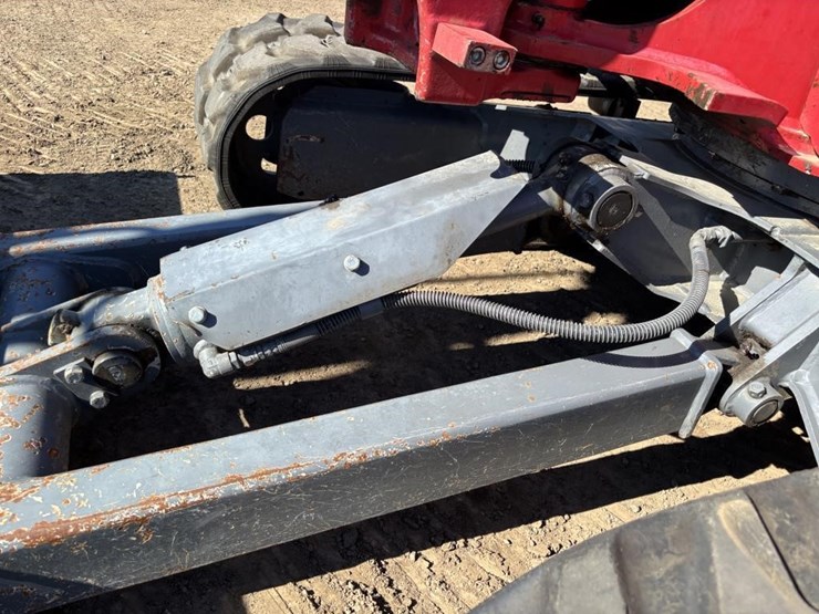 2022-takeuchi-tb240-image-20