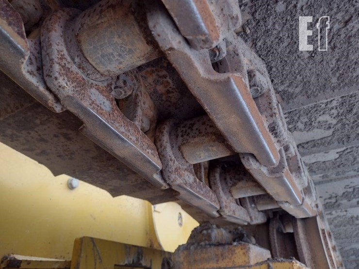 2022-deere-700l-lgp-image-38