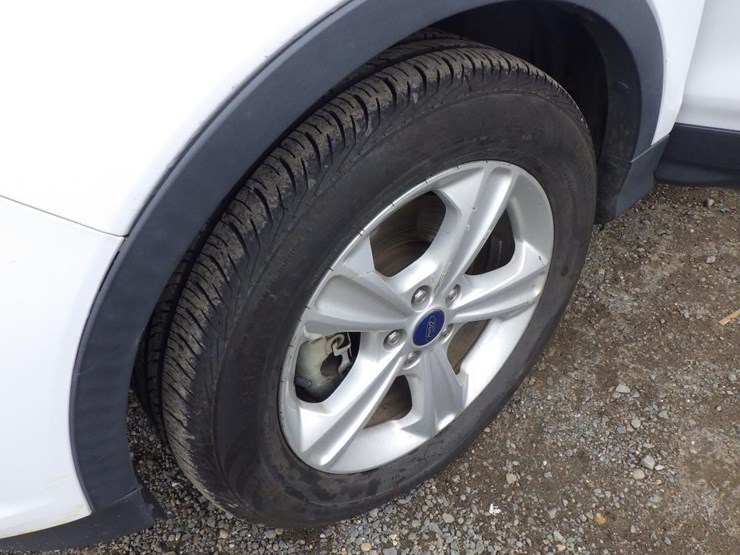 2015-ford-escape-image-13