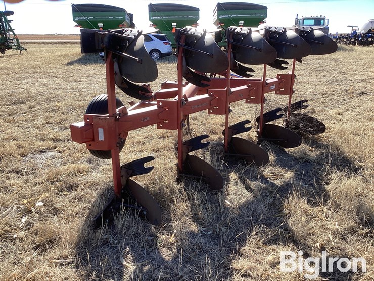 1994-case-165mbpl-moldboard-plow-image-6