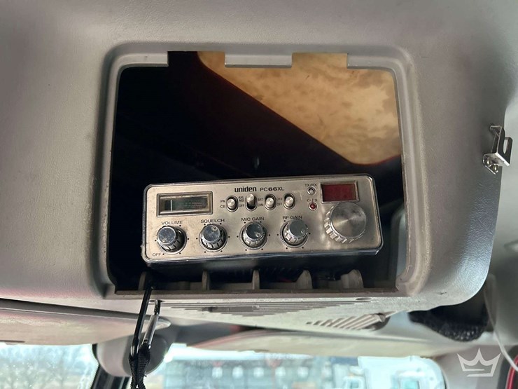 2007-freightliner-columbia-120-image-17