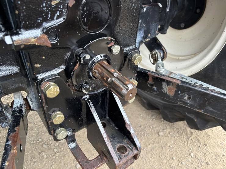 2017-new-holland-workmaster-40-image-20