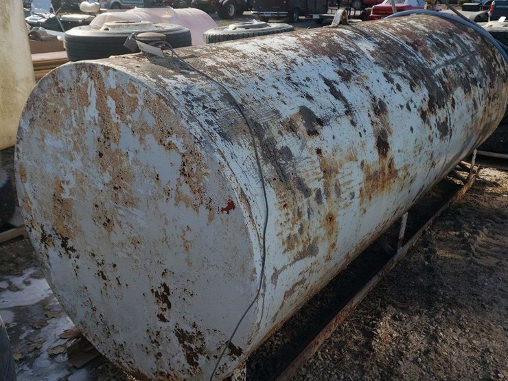 1000-gallon-fuel-tank-with-electric-pump-image-1