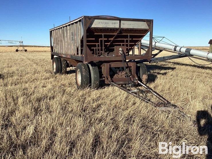 1979-target-20’-pup-grain-trailer-image-3