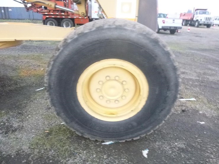 2006-komatsu-gd555-3c-image-45