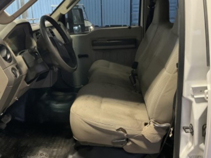 2009-ford-f250-image-23