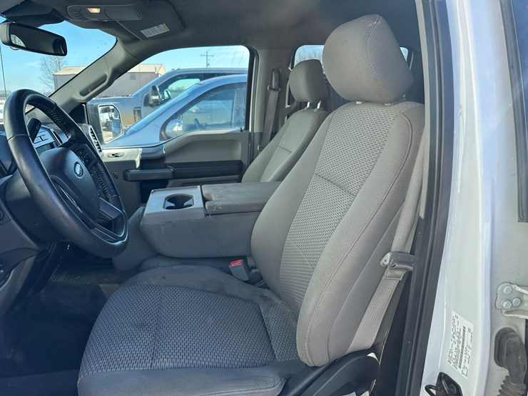 2019-ford-f150-image-42