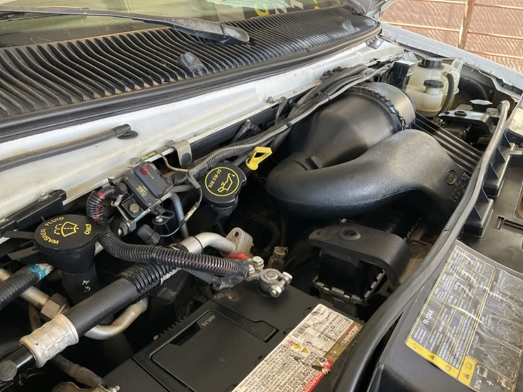 2008-ford-cargo-image-14