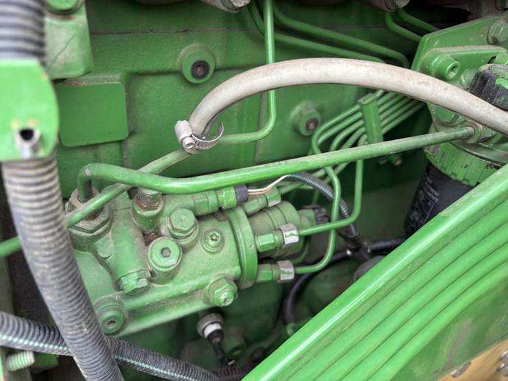 2003-john-deere-7220-image-41