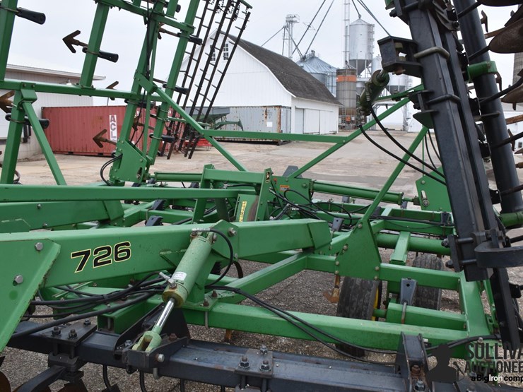 john-deere-726-image-14