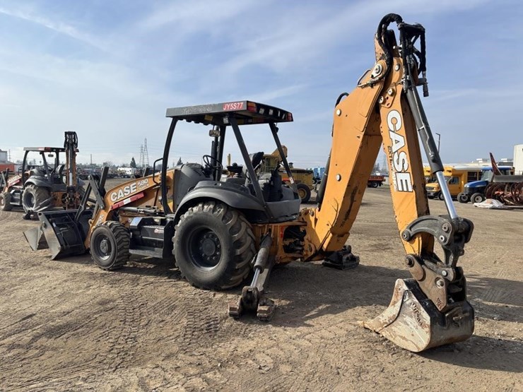 2018-case-580sn-image-4