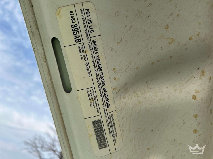 2017-dodge-3500-image-11