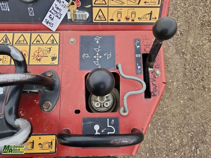 2019-toro-dingo-tx427-image-31