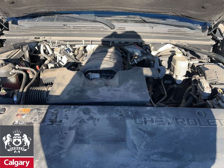 2016-chevrolet-tahoe-image-25