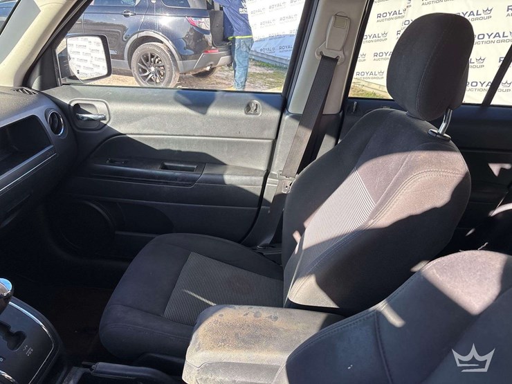 2016-jeep-patriot-image-21