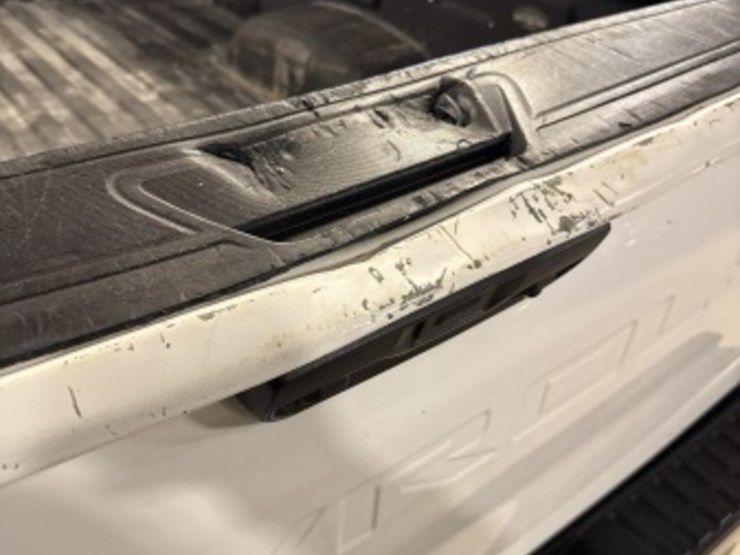 2020-chevrolet-silverado-3500hd-image-12