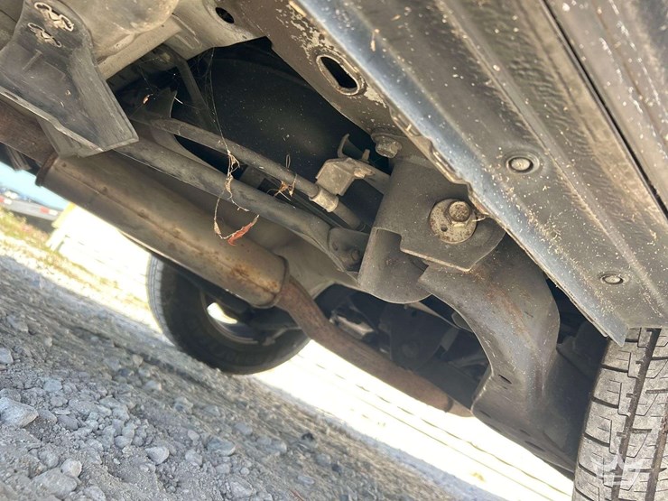 2010-nissan-rogue-image-18