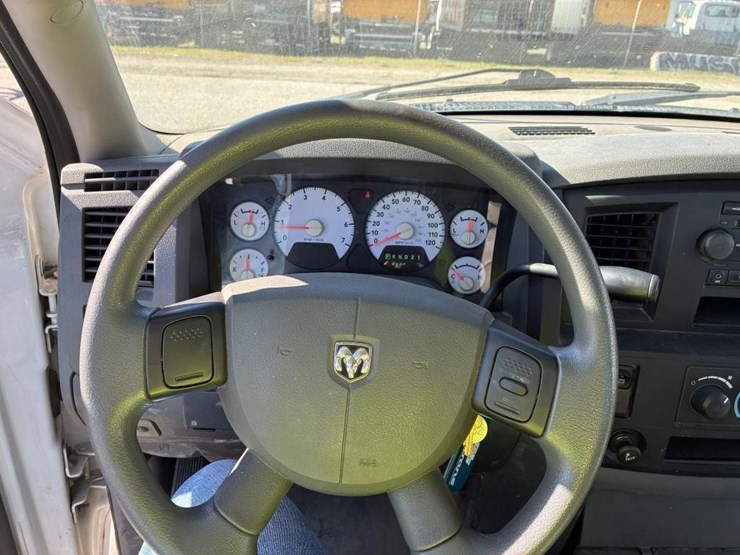 2007-dodge-ram-pickup-truck-image-13