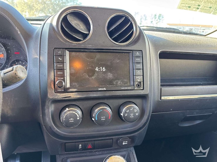 2016-jeep-patriot-image-18