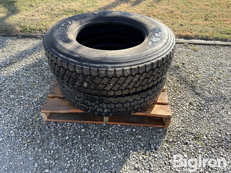 goodyear-11r22.5-drive-tires-image-2