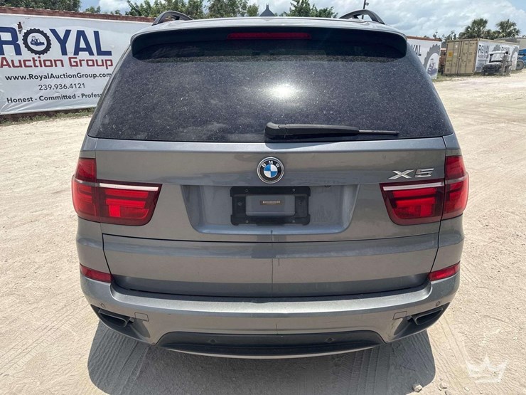 2013-bmw-x5-image-22