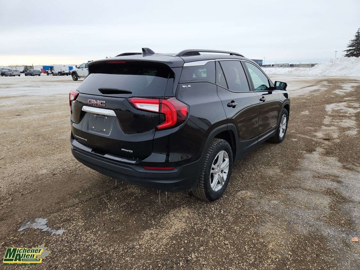 2022-gmc-terrain-sle-image-4