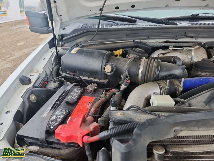 2010-ford-f250-image-27