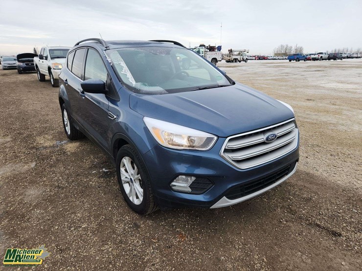 2018-ford-escape-se-image-2