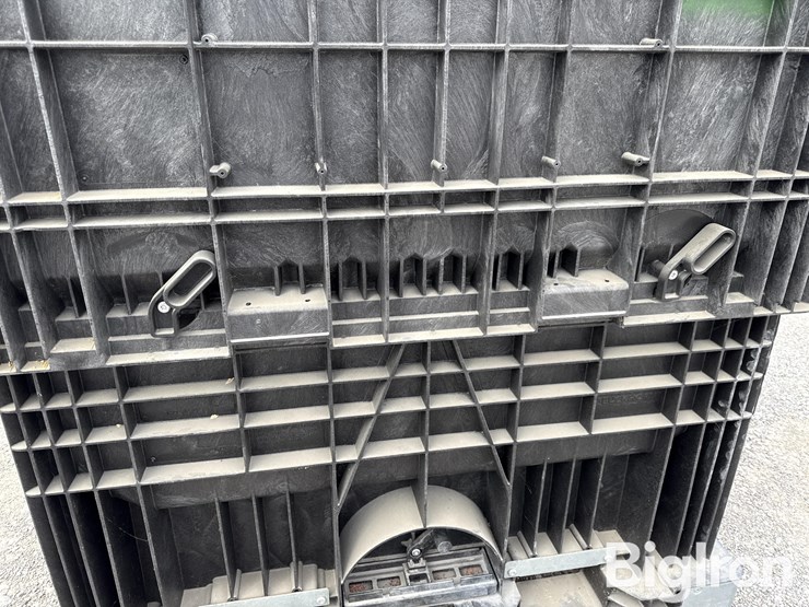 buckhorn-574533cfro-seed-tote-image-12