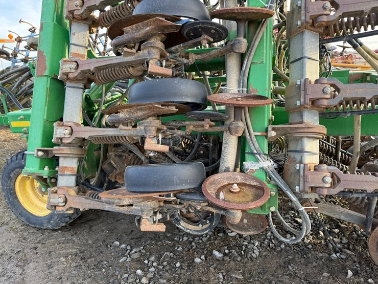 john-deere-1890-image-13