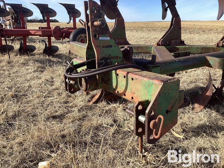 8’-moldboard-plow-image-11