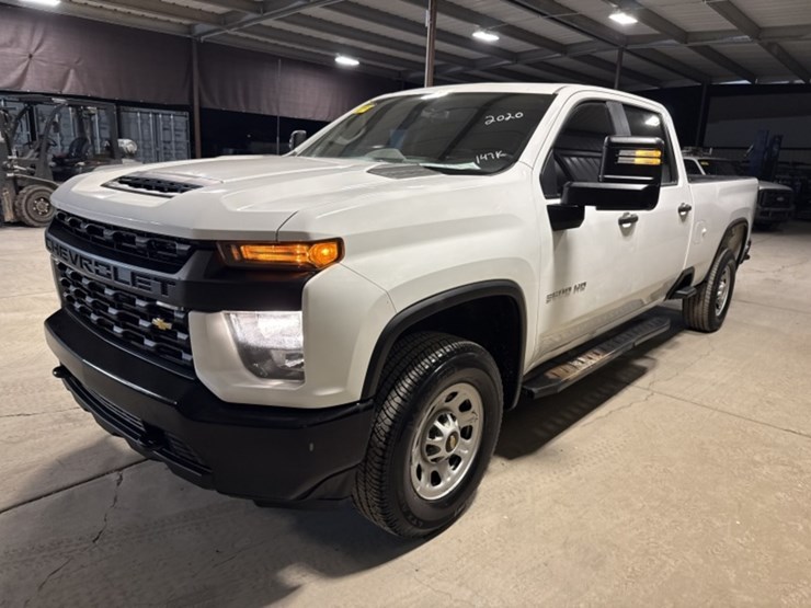 2020-chevrolet-silverado-3500hd-image-4