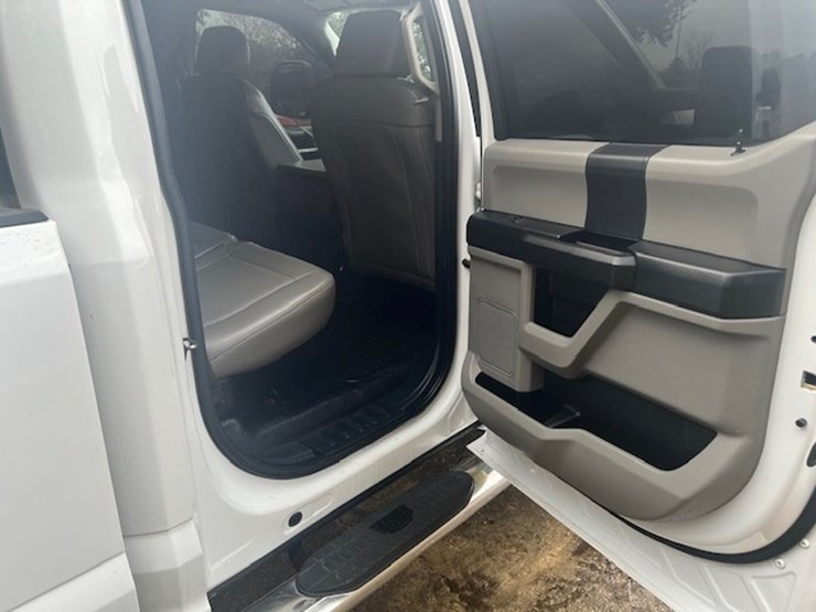 2017-ford-f250-xl-image-13