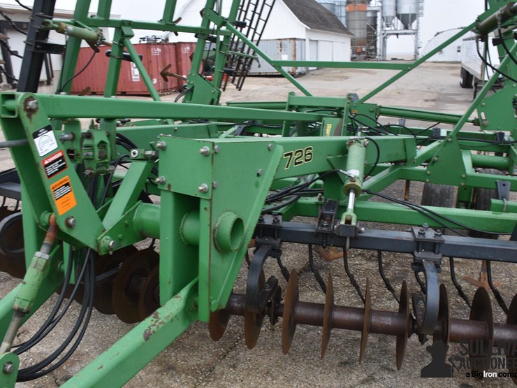 john-deere-726-image-12