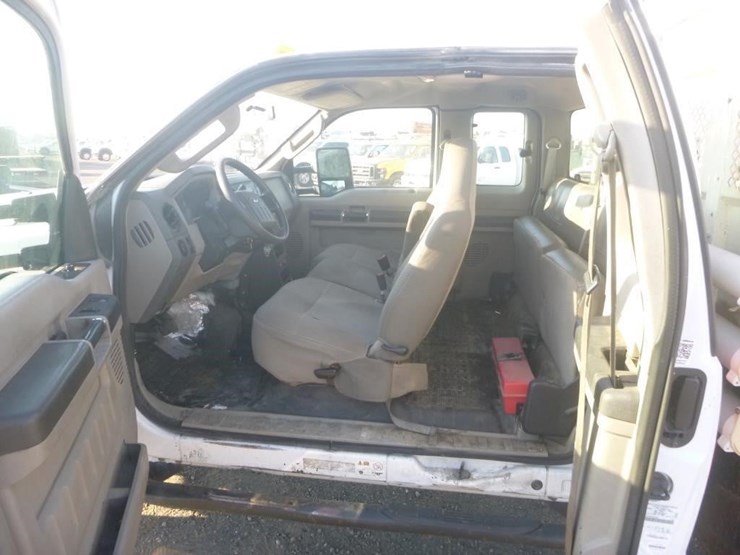 2008-ford-f450-image-9