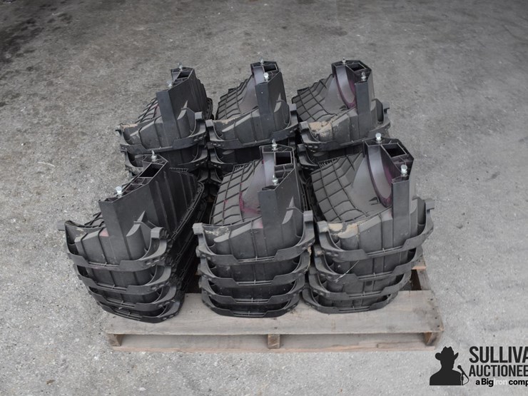 planter-parts-on-pallet-image-4